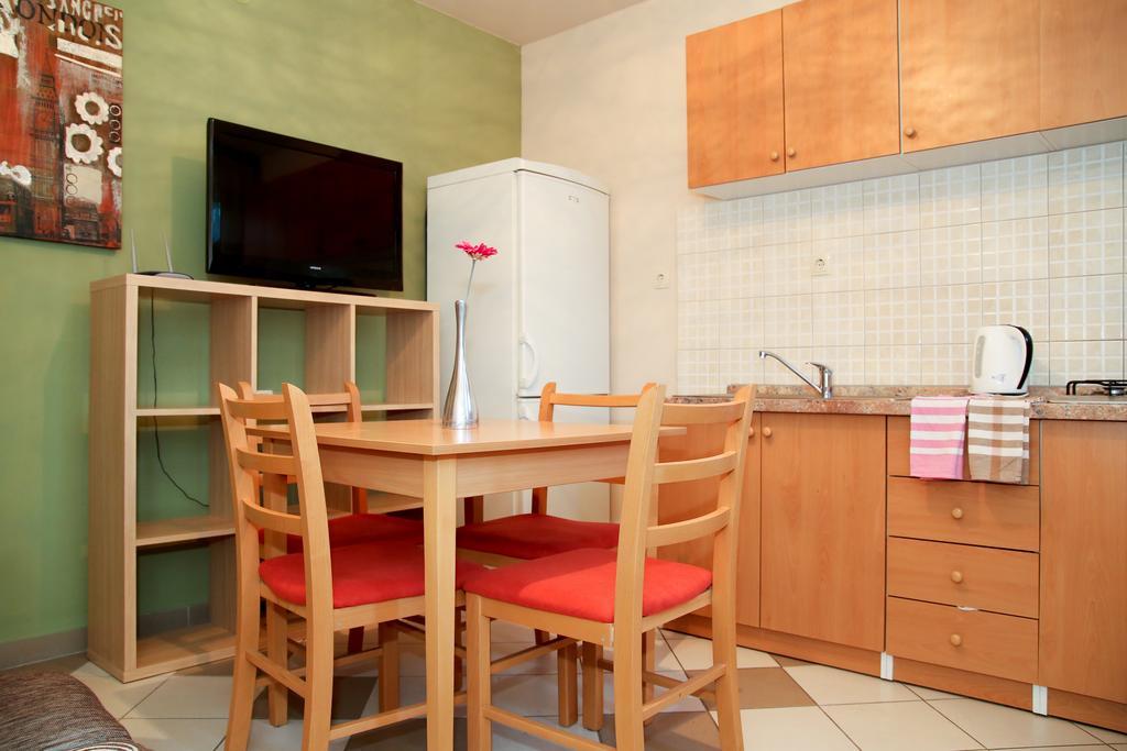 Tiho'S Apartments Сплит Экстерьер фото